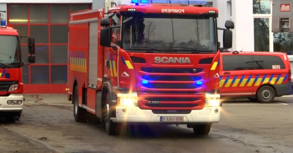 Camion De Pompiers D'aérodrome Photo éditorial - Image du transmissions