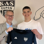 Le jeune thimistérien Hugo Nibus signe un contrat à la KAS Eupen