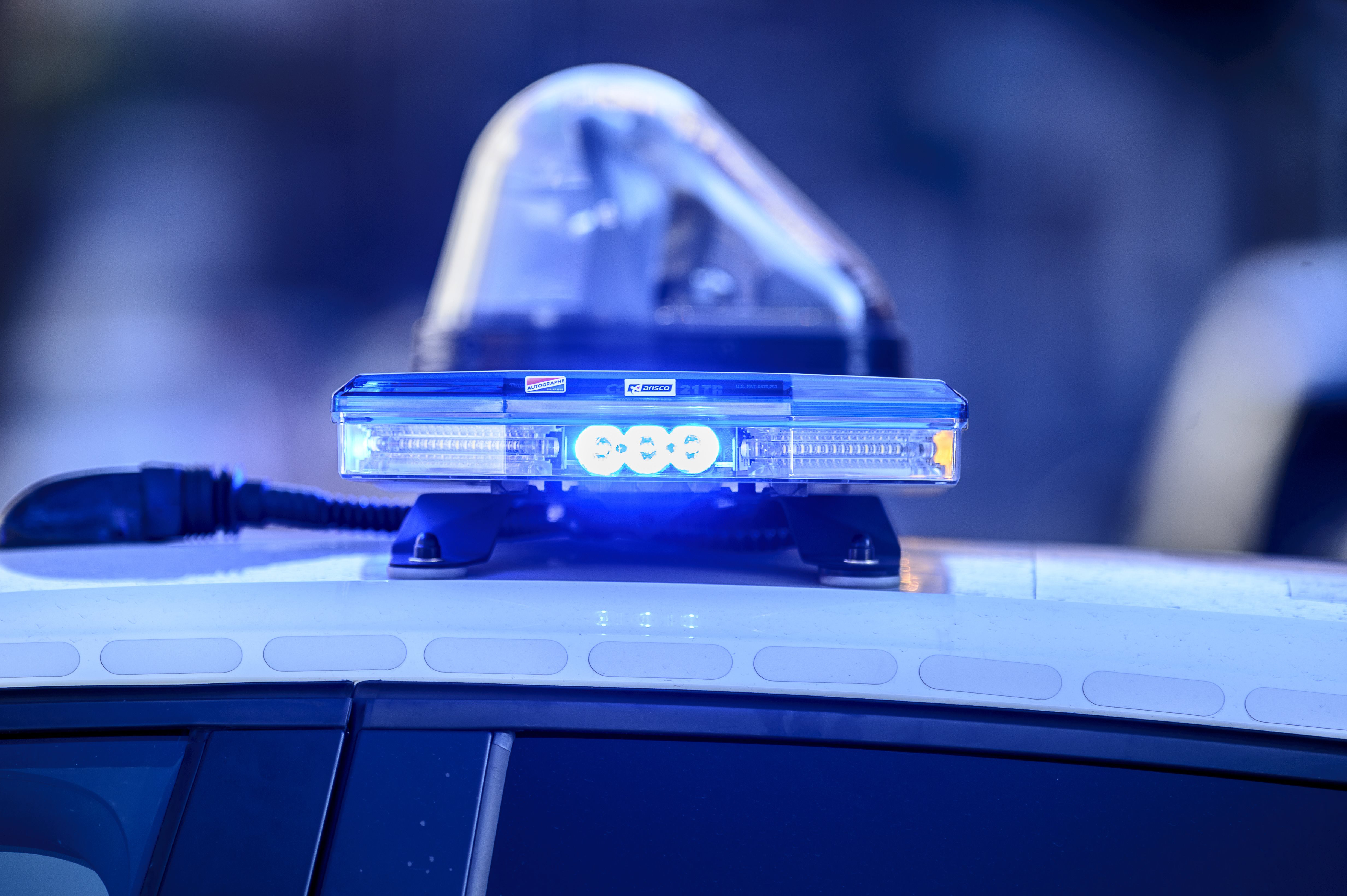 Accident entre une voiture et un camion sur la E42 juste avant la sortie Chaineux