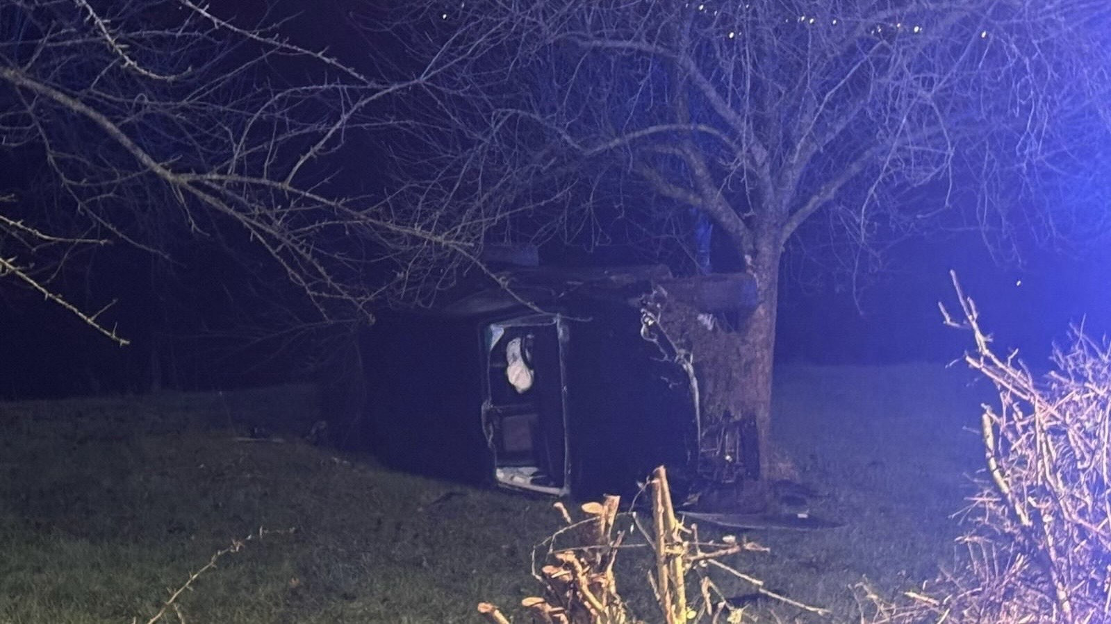 Bolland : un véhicule se retourne rue des Doyards