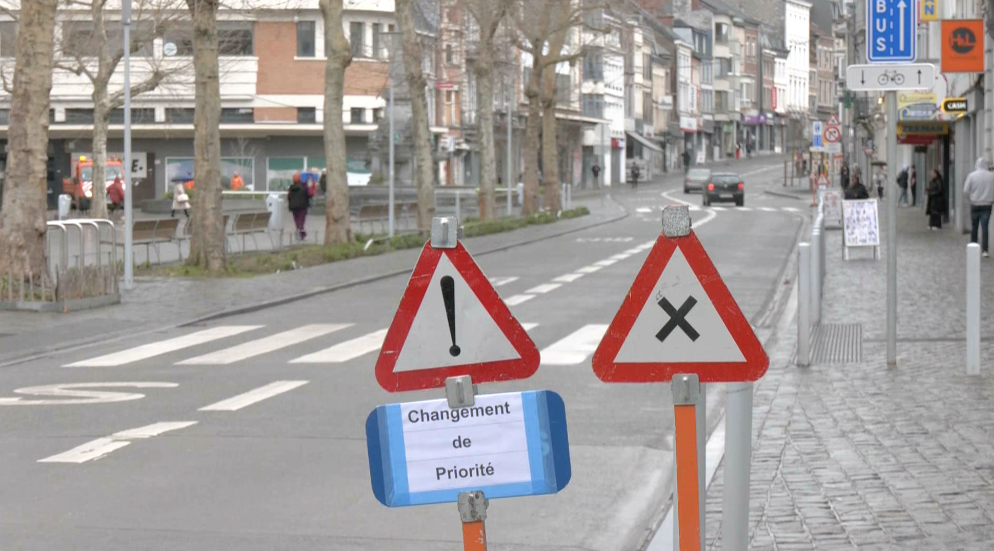 La priorité de droite réintroduite sur l’axe Xhavée–Crapaurue à Verviers