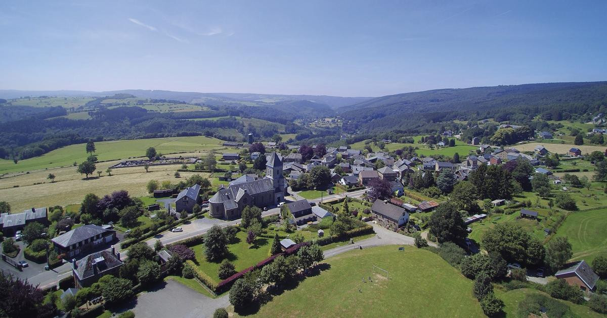 Maison de repos et crèche : Stoumont divisé