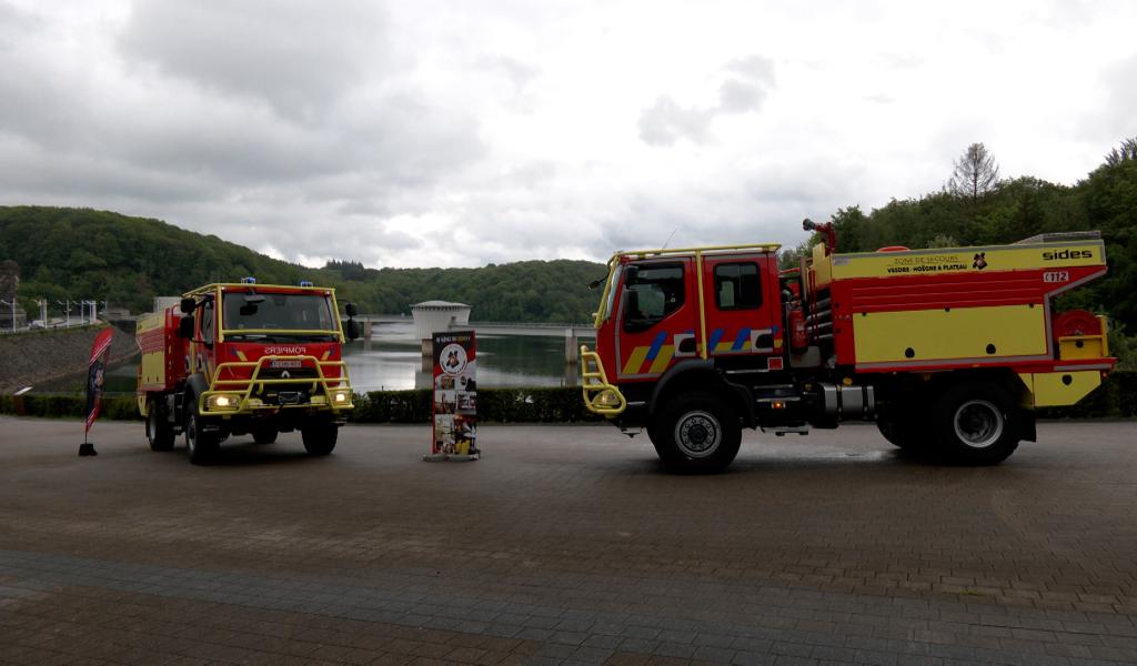 Deux nouveaux camions "feux de forêt" pour les pompiers de la zone VHP