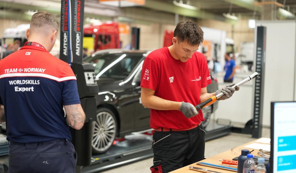 EuroSkills : Hugo Lechat, un jeune talent qui fait évoluer l’automobile