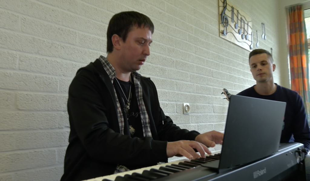 Atteint de troubles psychiques, Romain revient sur son parcours