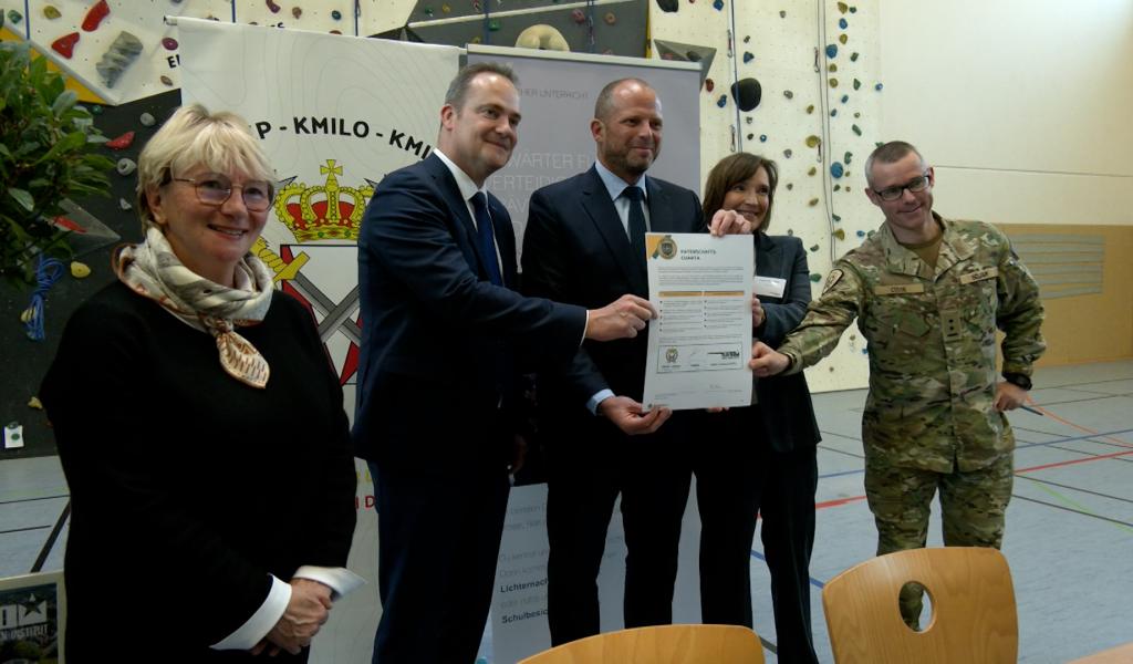 Le Ministre de la Défense, Théo Francken, en visite à Eupen