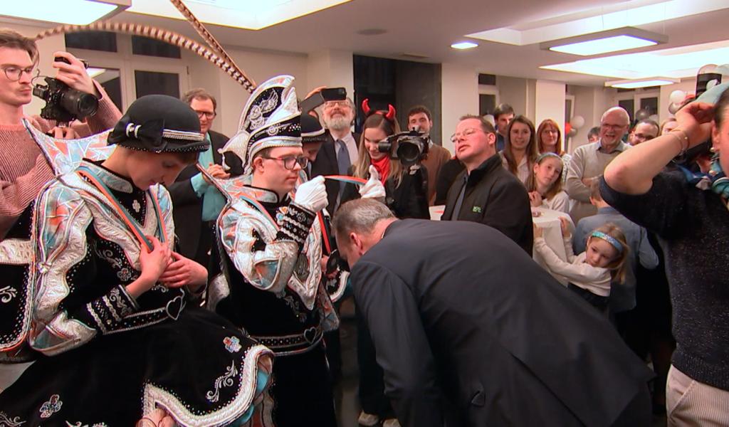 Un carnaval plus inclusif : la Communauté germanophone accueille son premier Prince du Cœur