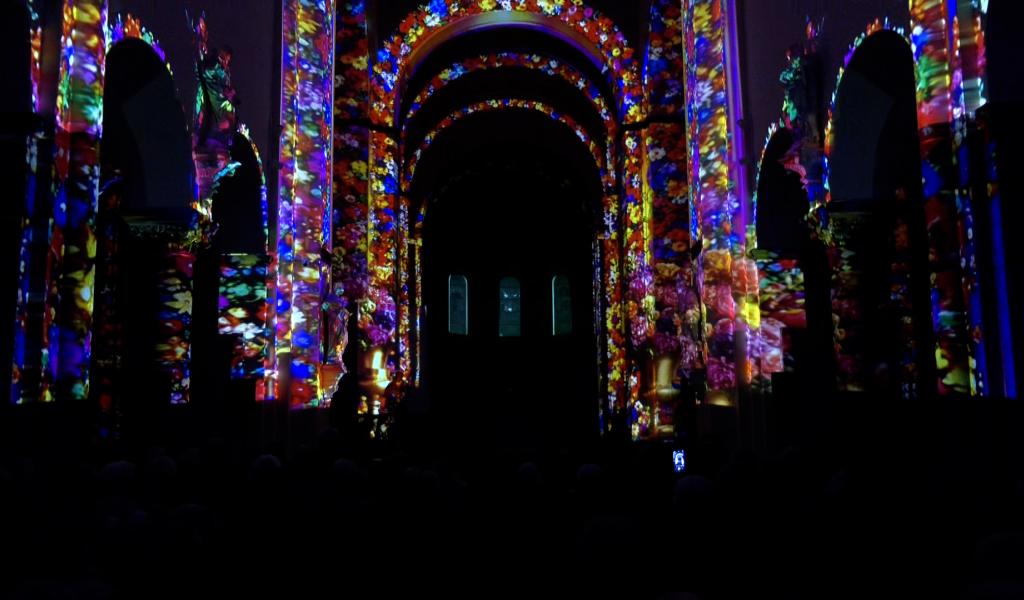 Le patrimoine spadois revisité par un conte de Noël immersif dans l’église Notre-Dame et Saint-Remacle