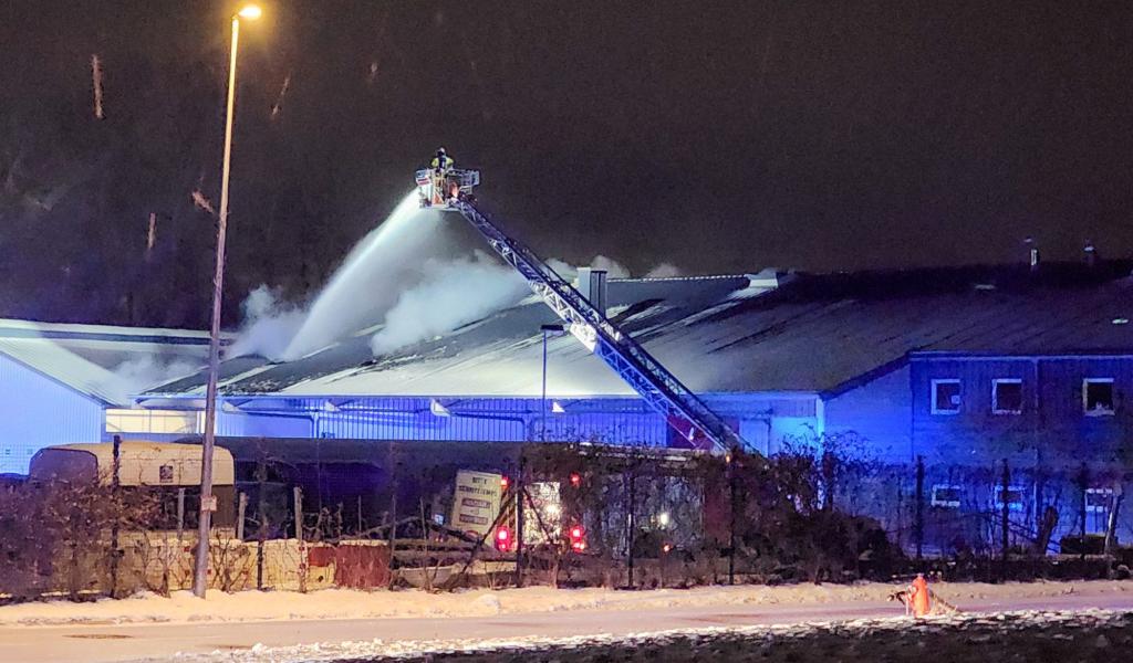 Incendie au chantier communal de Raeren : le feu maîtrisé, aucun blessé