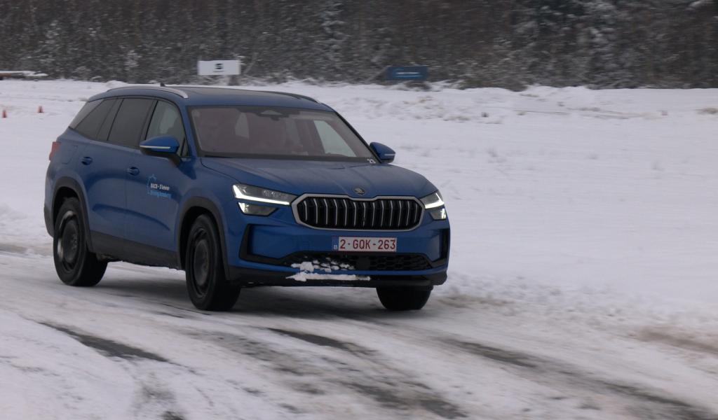 Neige, verglas : comment adapter sa conduite en conditions hivernales