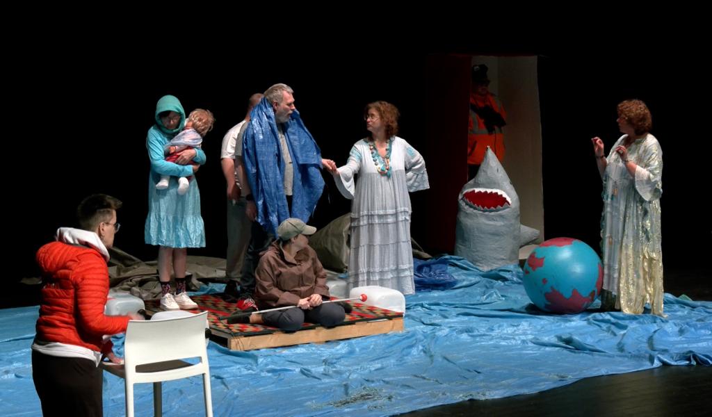 Mouvement Personne d'Abord et migrants : regards croisés sur scène