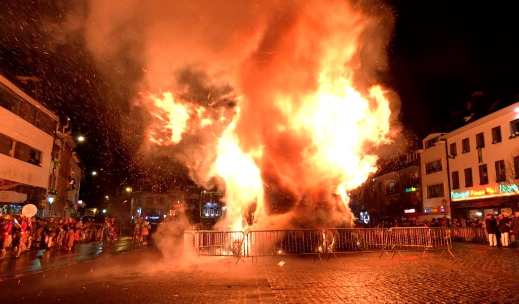 Dernier tour autour du feu : la Haguète dit adieu au Cwarmê
