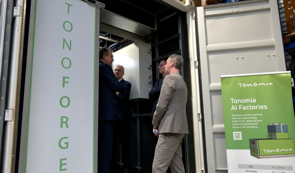 Battice : un data center innovant présenté à Pierre-Yves Jeholet