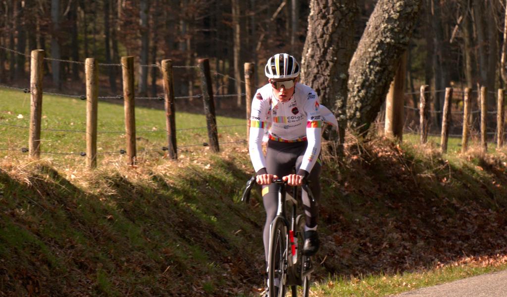 Léo Schyns, dans la cour des grands chez Color Code Alu Center