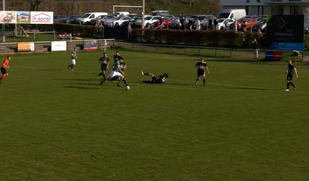 Aubel et Elsaute partagent après une fin de match complètement folle