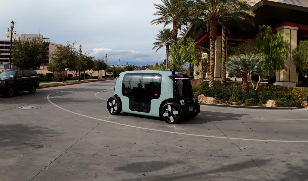 A bord du robotaxi Zoox d'Amazon dans les rues de Las Vegas