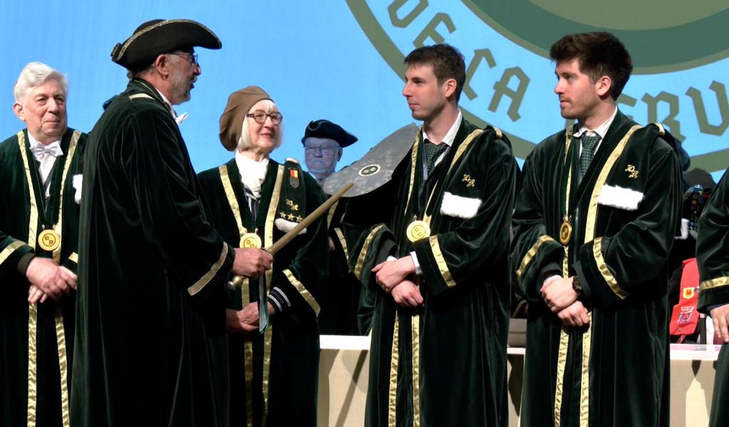 La Seigneurie de la Vervi riz dédie son chapitre à Freddy Lambrette et intronise trois jeunes