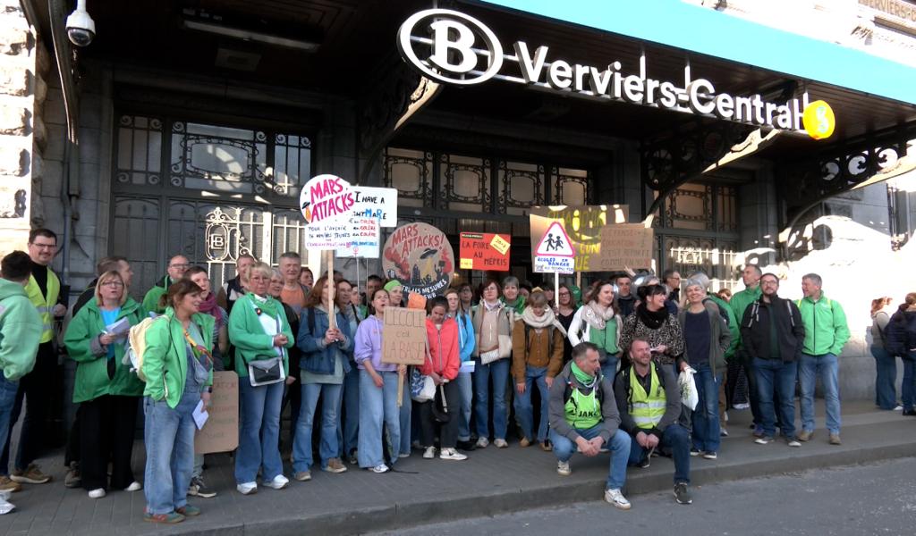 À Verviers, les enseignants rejoignent le mouvement “Mars Attacks”