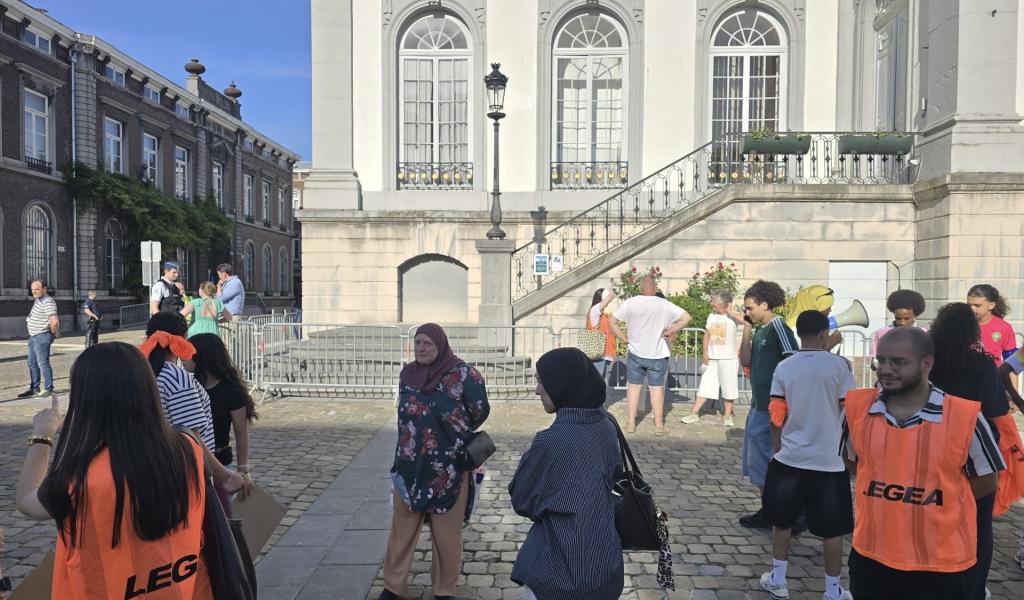 Hôtel de Ville de Verviers sous surveillance avant le vote d'une motion de soutien à l'enseignement
