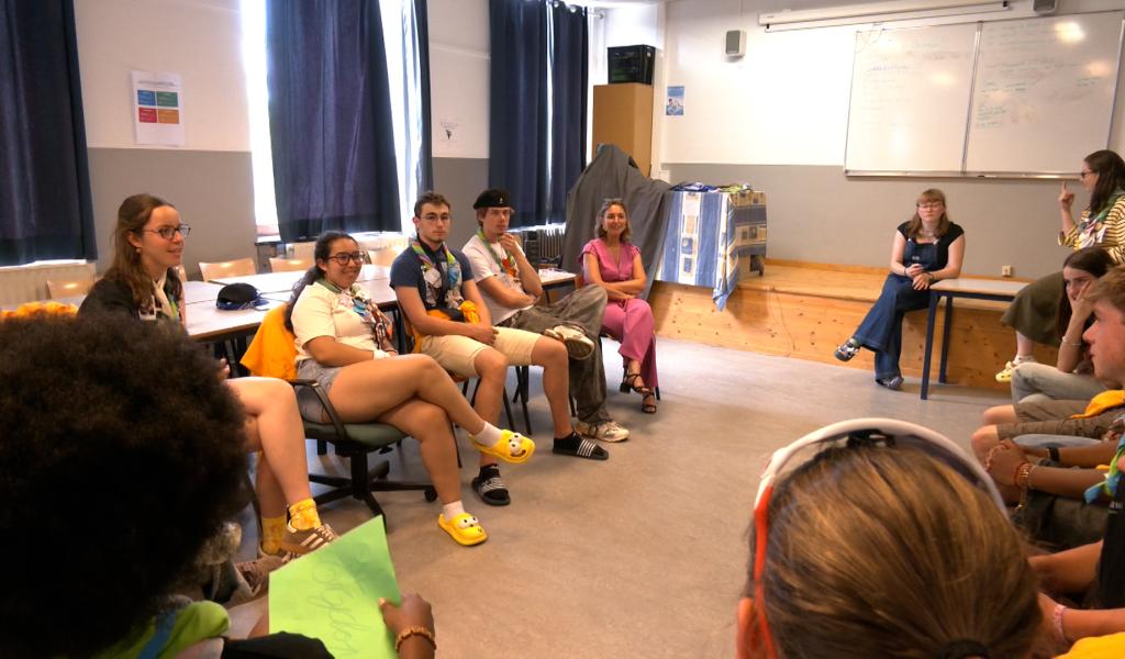 Verviers : la ministre en immersion dans la formation des futurs animateurs
