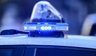 Accident entre une voiture et un camion sur la E42 juste avant la sortie Chaineux