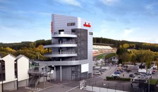 Spa-Francorchamps: la (future) Uhoda Tower, au pied du Raidillon