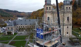 Opération délicate au-dessus de l'Hôtel de Ville de Malmedy