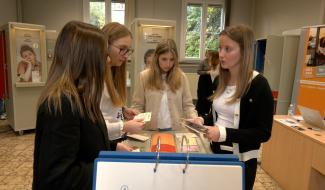 "Mystères des finances", un écho à l'actualité