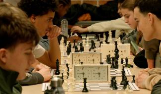 120 jeunes échéquistes à Saint-Michel pour la finale provinciale du tournoi inter-scolaire