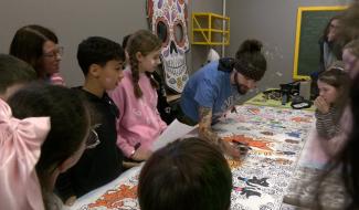 Val Hausman rend hommage à son père avec les élèves de l'école René Hausman