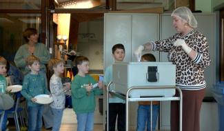 Des repas chauds débarquent dans les écoles de Plombières !