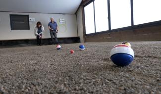 À Waimes, la pétanque s’invite dans les écoles