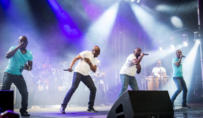 Francofolies : Le sens de la fête de  MAGIC SYSTEM  au Village Francofou