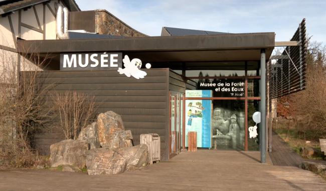 Echanger un cadeau "pourri" contre une entrée au musée