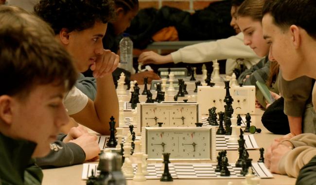 120 jeunes échéquistes à Saint-Michel pour la finale provinciale du tournoi inter-scolaire