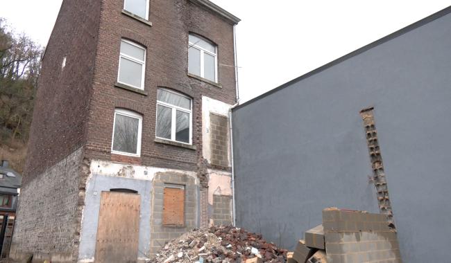 Transformation d'un logement en maison de jeunes en Prés-Javais