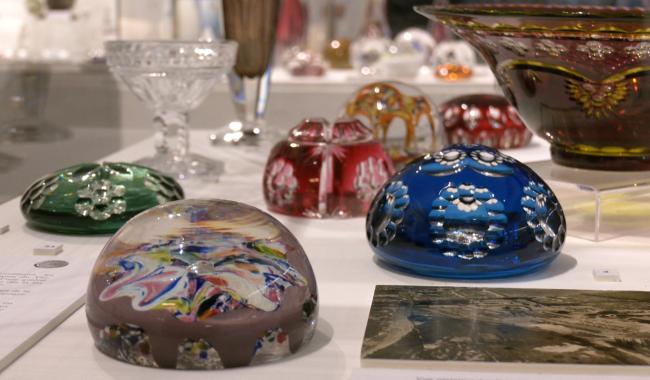 Des presse-papiers d'une valeur insoupçonnée s'exposent aux musées de Verviers