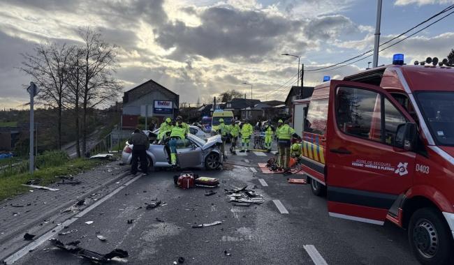Choc frontal rue de Herve : importants moyens de secours déployés