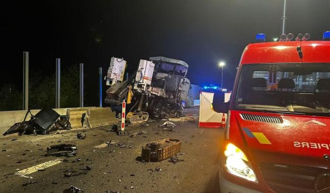 Drame sur l’E40 à Soumagne : un mort, autoroute paralysée