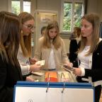 "Mystères des finances", un écho à l'actualité