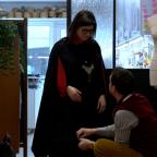 Capes sur mesure pour poules herviennes de caractère