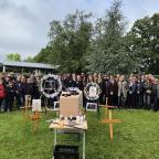 À La Reid, élèves et enseignants organisent les funérailles symboliques de l’enseignement