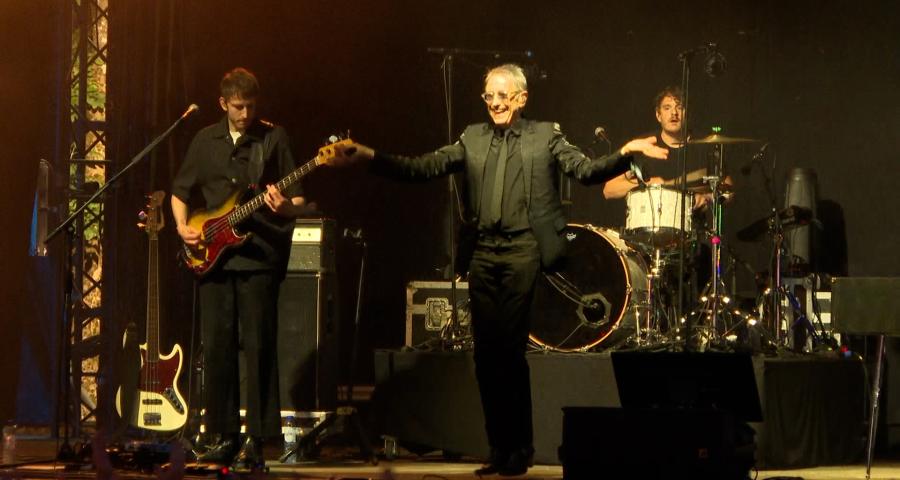 Alain Chamfort : "J'ai encore envie de me surprendre moi-même... "