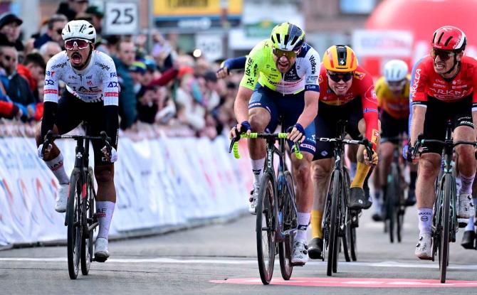 Le coureur de Raeren Laurenz Rex remporte le GP Samyn !