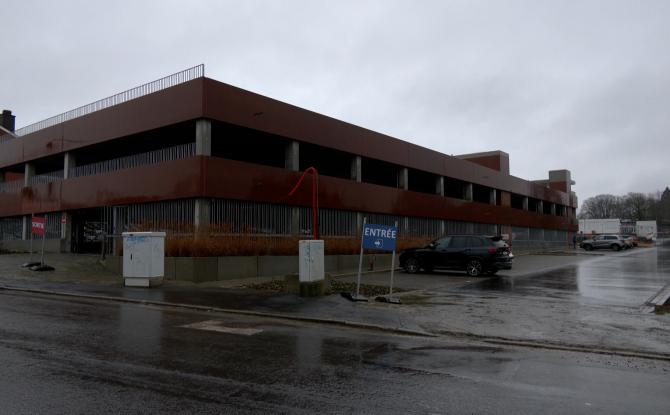 Le parking du site Chapelier divise encore