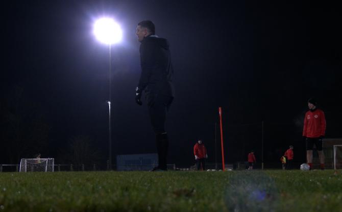 Luigi Pieroni entraîne les attaquants sterlains : "La passion du foot reste la même"