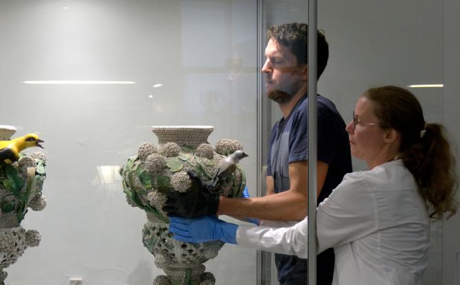 2 vases de porcelaine exceptionnels vont être restaurés