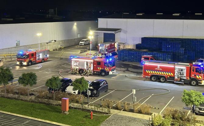 Incendie maîtrisé à l’usine Essity à Stembert : un ouvrier légèrement intoxiqué