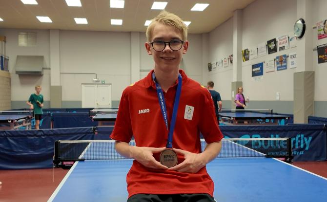 Mathéo Diederen, surprise de bronze du tennis de table handisport