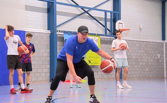 Un entraîneur américain à Eupen : Donnie Arey partage sa philosophie du basket-ball
